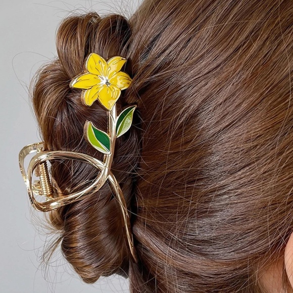 Luxe Large Flower Hair Clip Claw